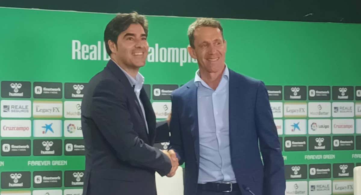 Ramón Planes junto al presidente, Ángel Haro.