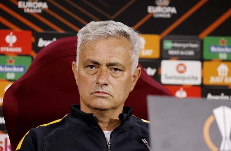 Mourinho: “Si el PSG me busca, no me ha encontrado”