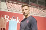 Rakitic: «Le dije a mi agente: 'No le digas nada a mi mujer hasta que cerremos el fichaje con el Sevilla'»