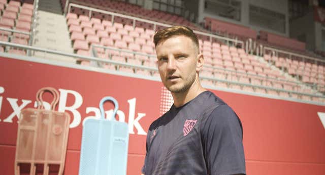 Rakitic: «Le dije a mi agente: ‘No le digas nada a mi mujer hasta que cerremos el fichaje con el Sevilla’»