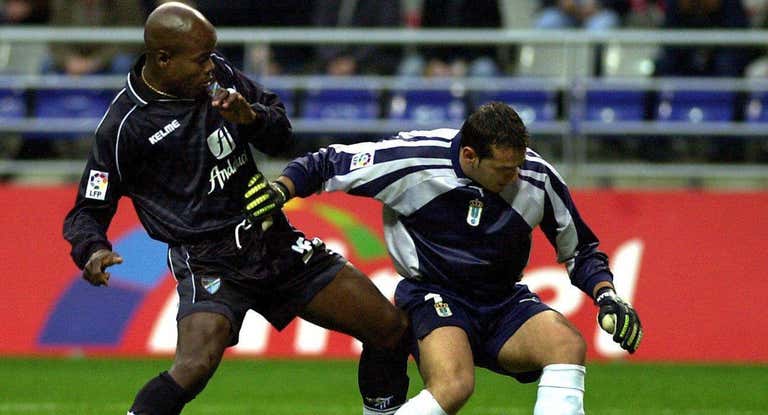 Esteban durante un partido con el Real Oviedo.