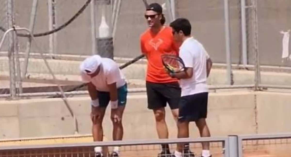 Rafael Nadal, durante un entrenamiento reciente en su academia. /@FlavioBertolin8