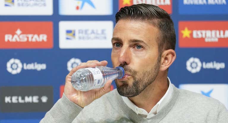 Luis García, técnico del Espanyol, comparece ante los medios en la previa al derbi con el FC Barcelona.