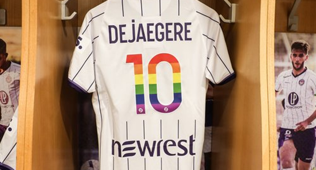 Seis jugadores de primera división francesa rechazan jugar con un arcoíris en la camiseta