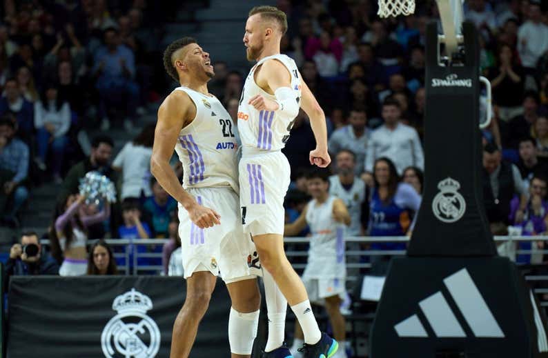 Lorenzo Brown, Musa y Tavares, en el mejor quinteto de la Euroliga 2022-2023