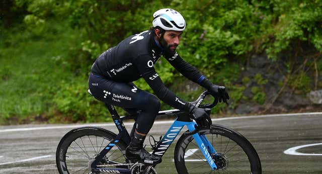 Movistar Team, todo por Gaviria en una jornada de caídas y 13 retiradas