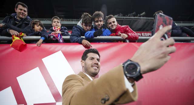 Albert Luque, director de la Selección, se saca el curso de Director Deportivo de la RFEF