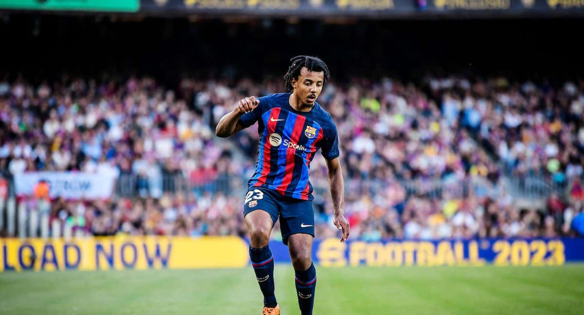 Jules Koundé ante Osasuna. /AFP
