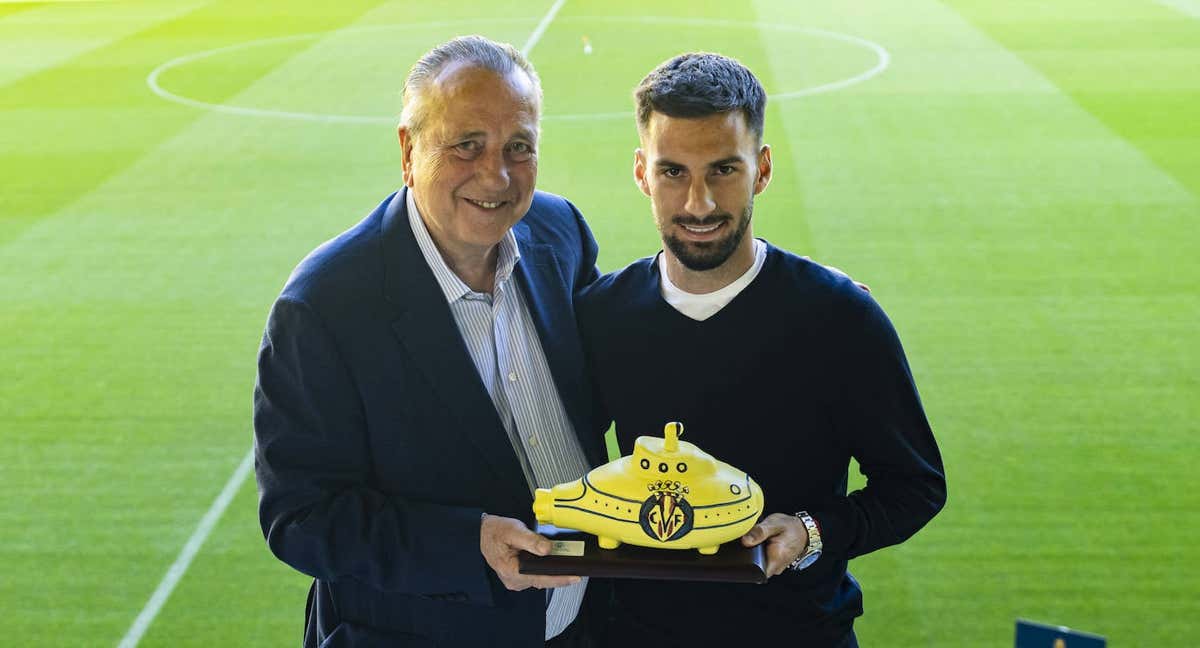 Baena junto a Fernando Roig.