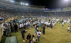Reventa, miles de aficionados sin entrar… ¡Y sólo una puerta!: “Llevábamos tiempo coqueteando con la tragedia”