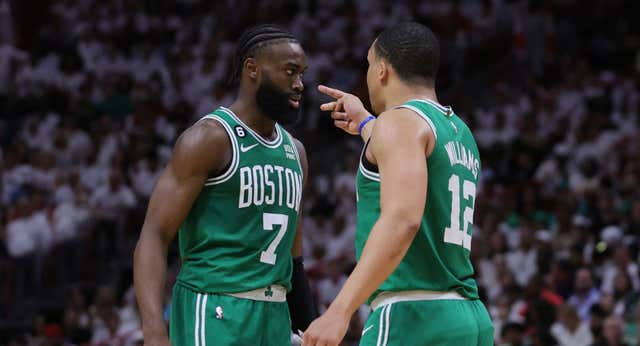 Una reunión, una partida de golf y un aviso de los Celtics: «No nos dejéis ganar un partido»