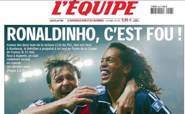 Cristóbal y Ronaldinho, en una portada de L'Équipe en 2003.  L'ÉQUIPE