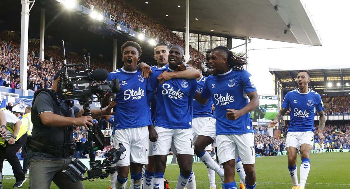 Doucuré marcó el gol que certificó la salvación. /REUTERS