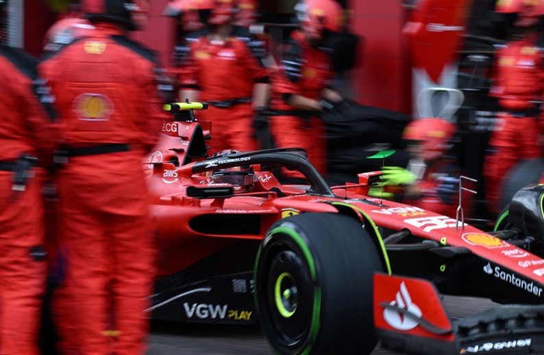 Ferrari se lía con Sainz en el complicado GP de Mónaco