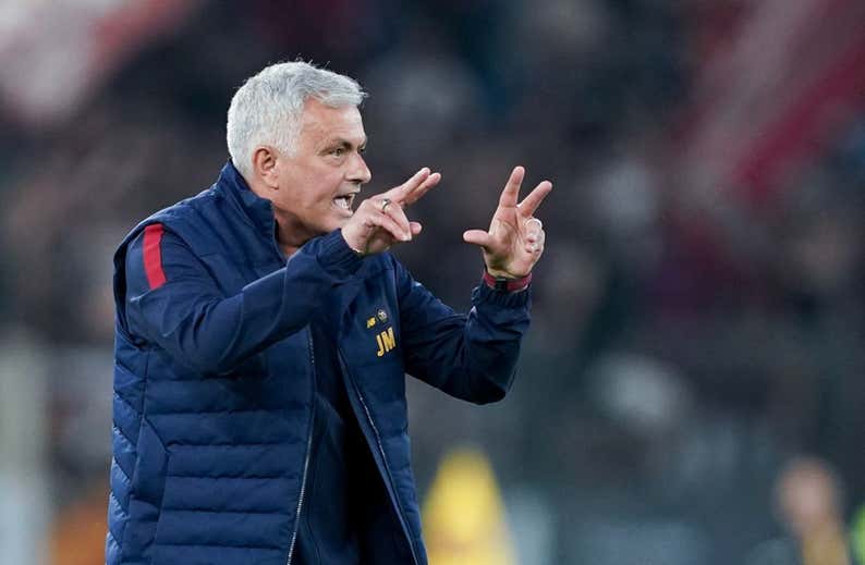 Así es la máquina defensiva que ha construido Mourinho en la Roma