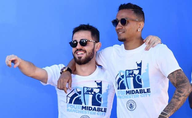 Bernardo Silva y Danilo, durante la celebración de 2019. Getty Images