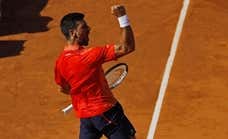 Djokovic gana una auténtica batalla ante Davidovich y se encara con la grada