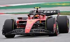 Sainz firma un vueltón y Alonso es 8º ante un extraterrestre Verstappen