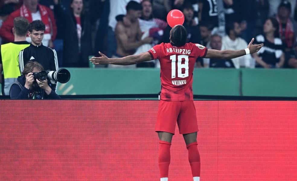 Cuando ni siquiera un título da paz: un paso más en el futuro de Nkunku y Gundogan