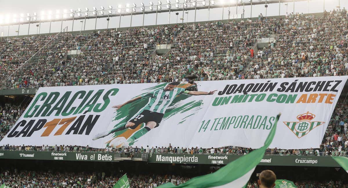 Tifo en honor a Joaquín en el Benito Villamarín.