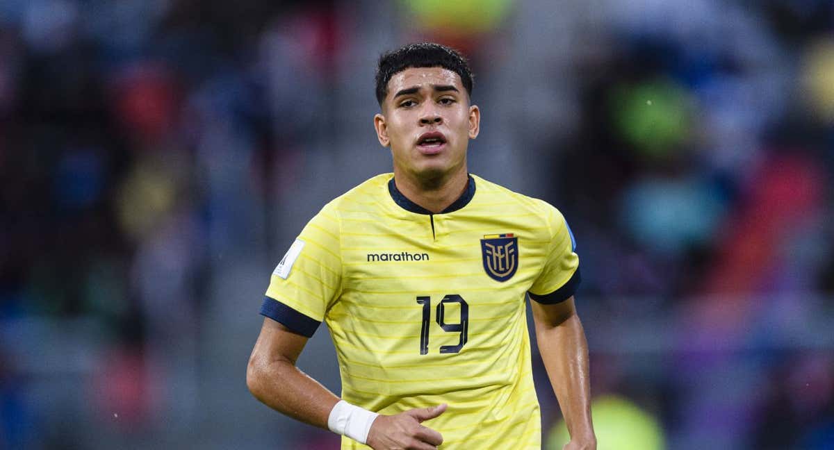 Kendry Páez, en un partido con Ecuador.