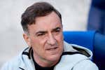 Compás de espera en el Celta: Carvalhal tiene pie y medio fuera y su recambio no está claro