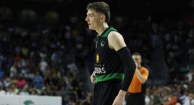 Kyle Guy, el tirador que superó amenazas de muerte, se doctora y pone a la afición del Madrid a sus pies