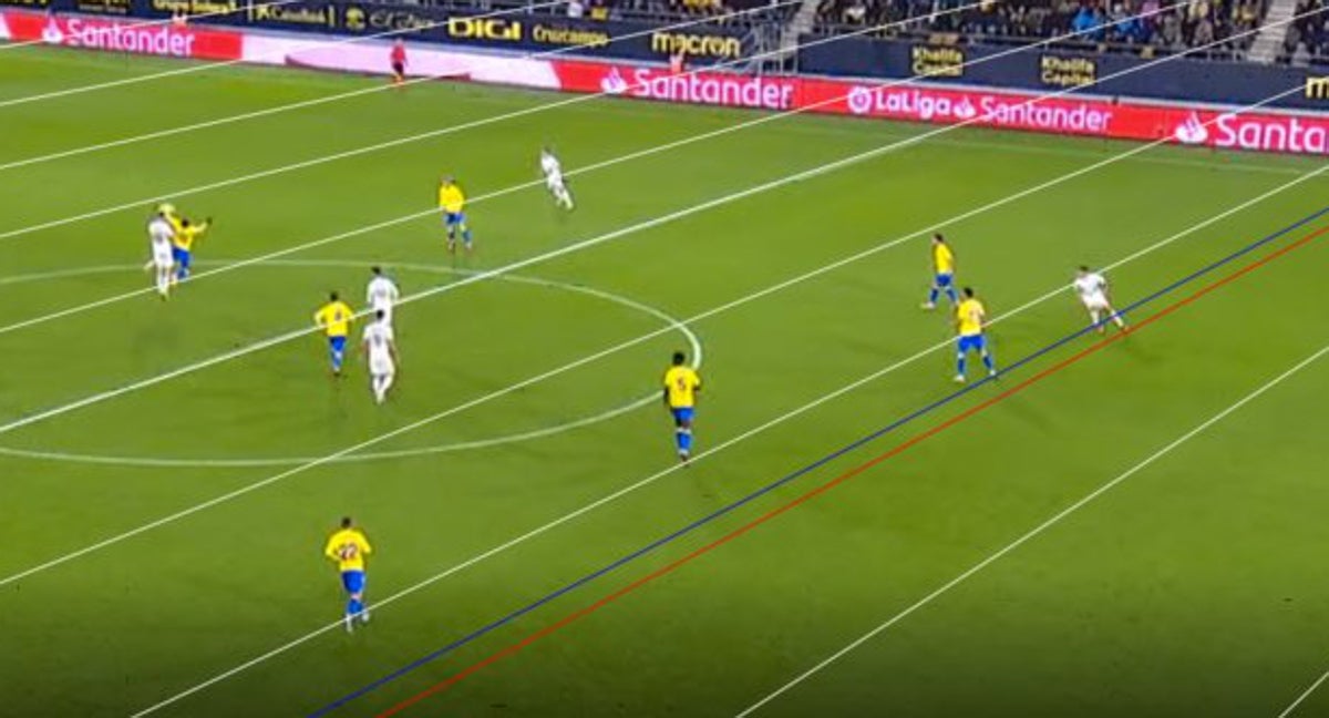 Así fue el polémico gol del Elche.