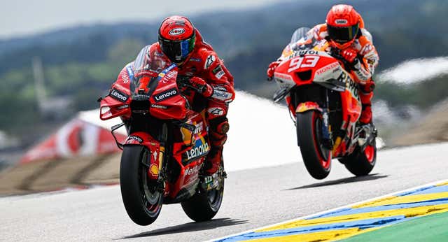 Bagnaia tira de fuerza local y Rins se revela en el estreno de Mugello