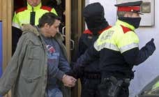 Los Mossos desmantelan a los Casuals, un grupo radical del Barça