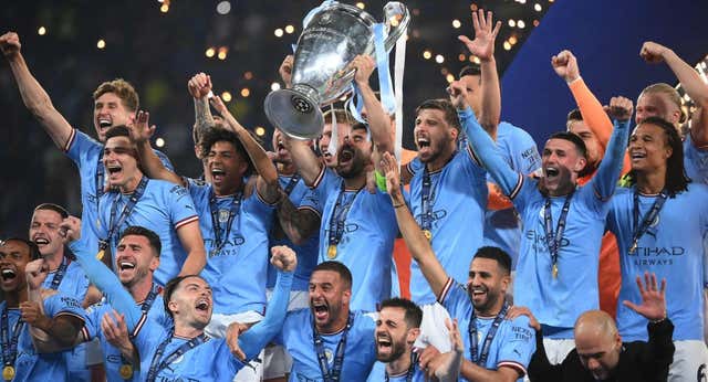 Rodrigo lleva al City a la gloria