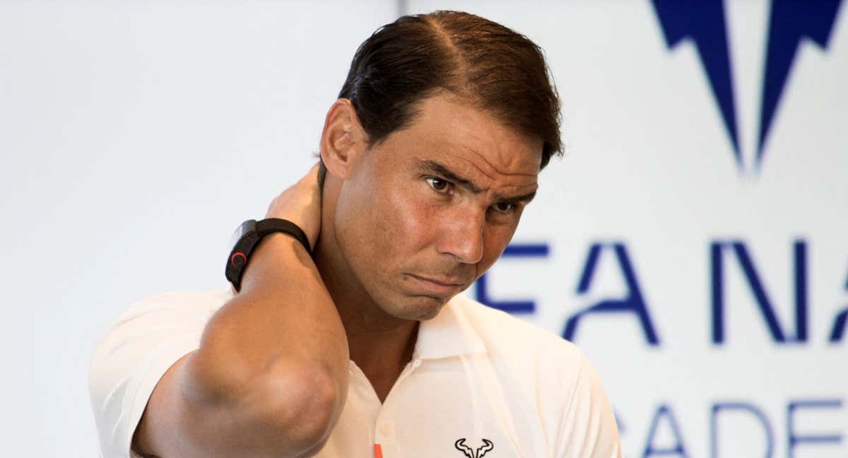 Rafael Nadal, durante la rueda de prensa en Manacor en la que anunció que se tomaba una pausa indefinida. /JAIME REINA / AFP