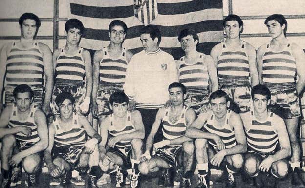 Imagen de uno de los primeros equipos del Atlético de Madrid de boxeo. RFEBox