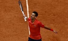 Djokovic desbloquea el último nivel y adelanta a Nadal en la carrera por la historia