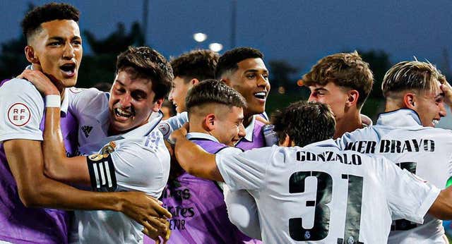 Un problemón para Raúl: ¡se puede quedar sin seis jugadores para la vuelta de la final por el ascenso!