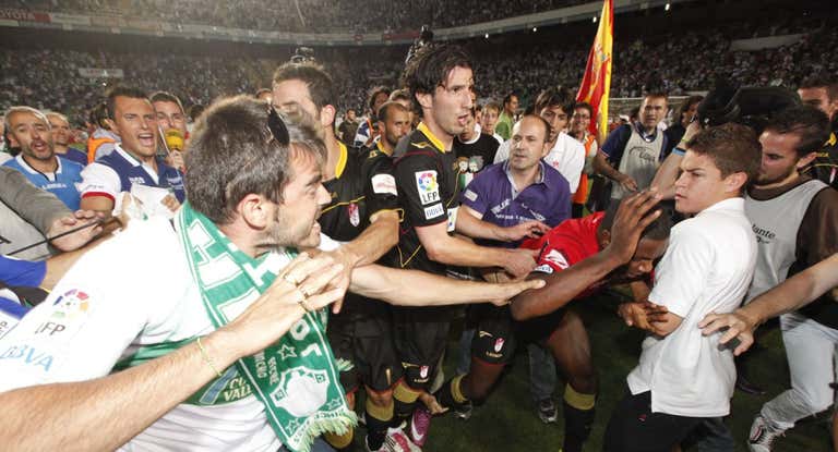 Los incidentes tras el Elche-Granada.