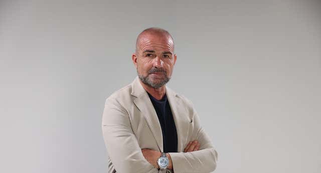 Paco López: «En el fútbol hay cosas sin explicación, darle vueltas es rodear continuamente una rotonda»