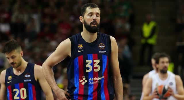 Mirotic explota contra el Barça: ‘¿Por qué no sentarse? ¿Por qué no escuchar? ¿Por qué no ayudarnos unos a otros?’