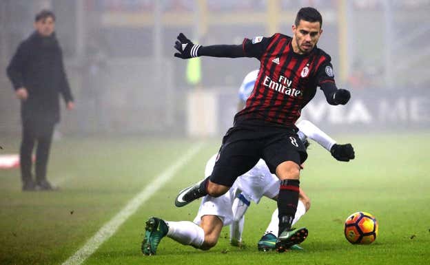 Suso, durante un partido con el Milan. EFE