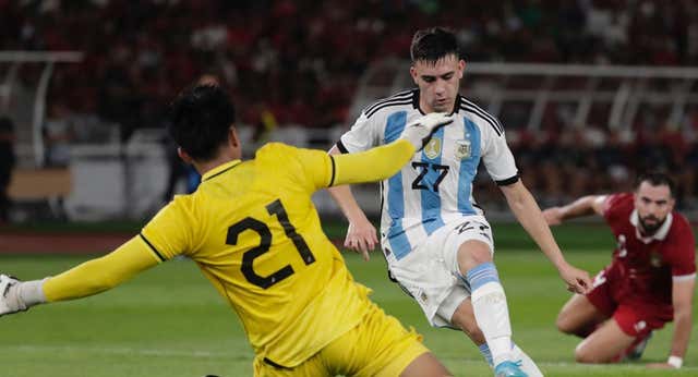 Sin Messi, la nueva generación de Argentina se presenta al mundo