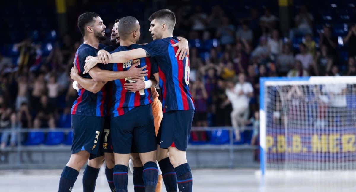 Los jugadores del Barça celebran un gol.