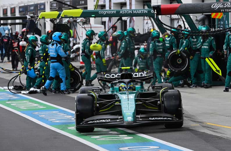El 'falso fallo' del Aston Martin de Alonso que despistó a Mercedes