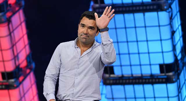 Deco cumple con el último requisito para que se anuncie su llegada al Barcelona