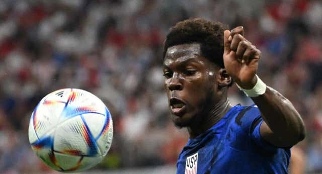 Yunus Musah, venta prioritaria para el Valencia