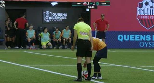 Malestar con las árbitras en la Queens League: “No tienen ni idea del reglamento”