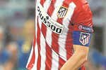 61.021 socios del Atlético de Madrid votaron por la vuelta al escudo antiguo