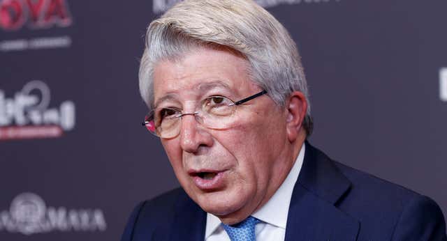 Enrique Cerezo: «Si la mayoría quiere el cambio de escudo lo cambiaremos»