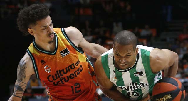 Eulis Báez, el veterano de la ACB, cuelga las botas