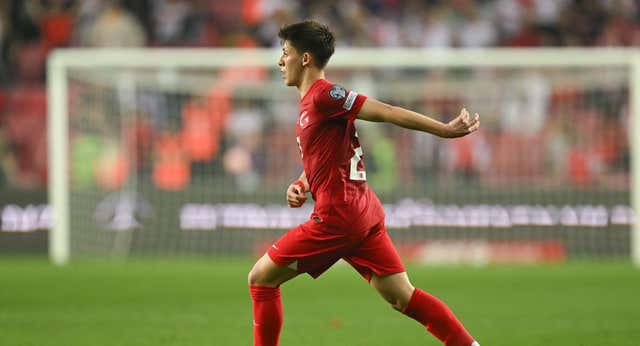 ¿Por qué el Barça quiere atar a Arda Güler?