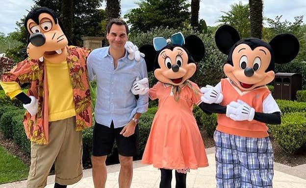 Roger Federer en Disneyworld.  Instagram/Federer